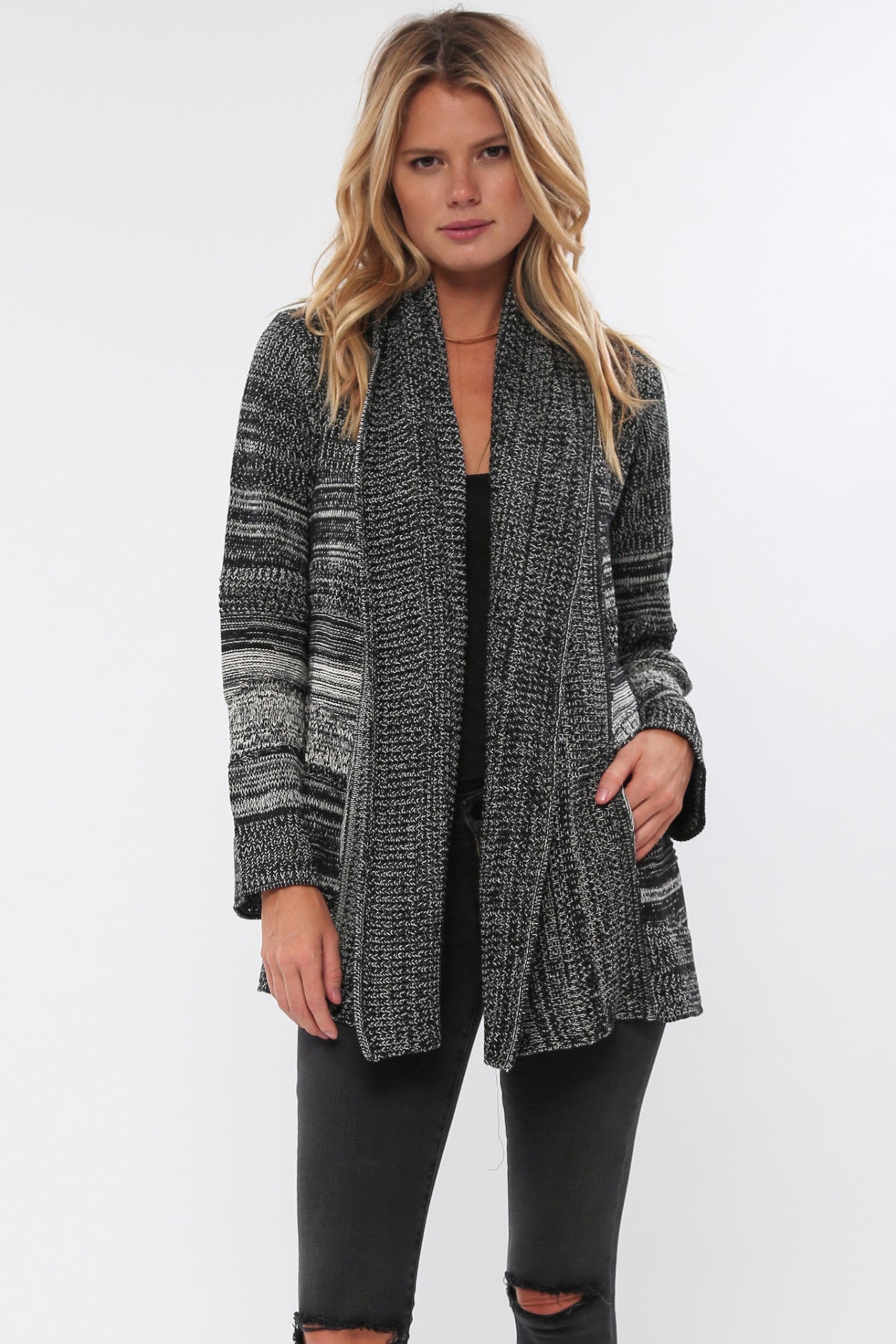 Leila Oversized Knit Sweater in Black Canvas